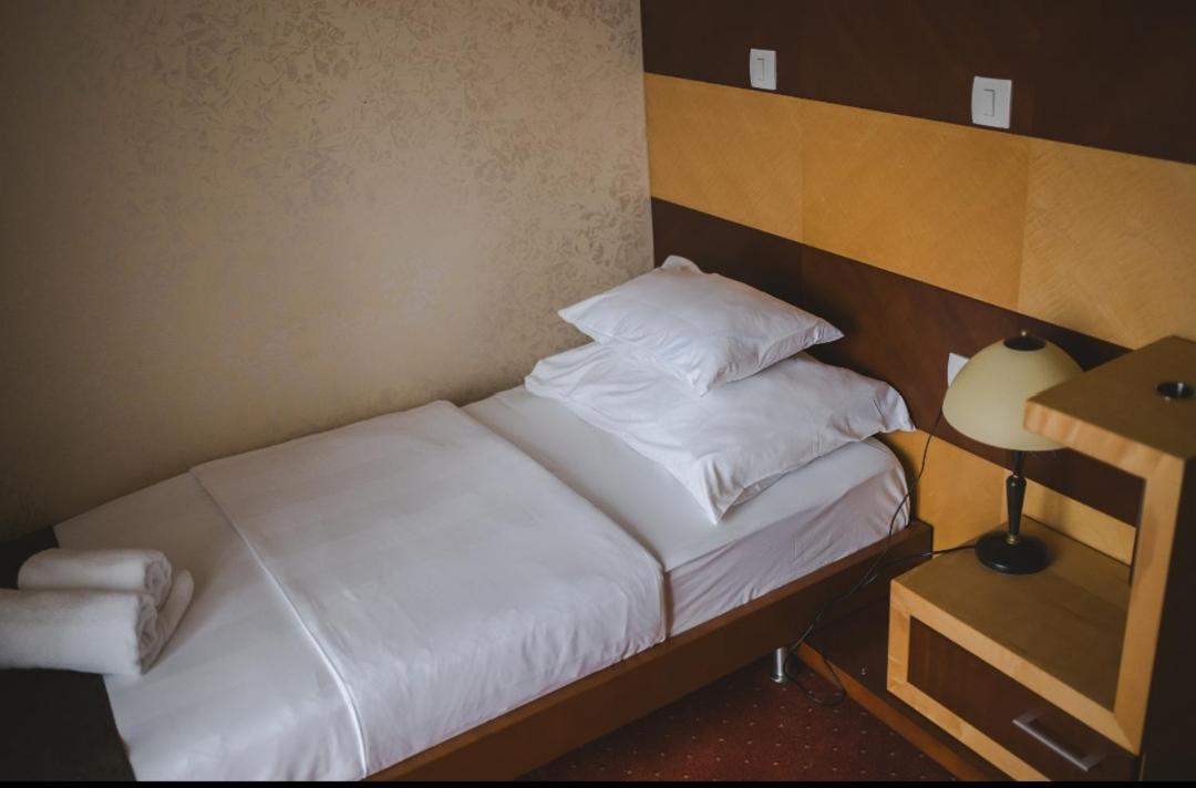 Hotel Marshal Niksic Exterior photo